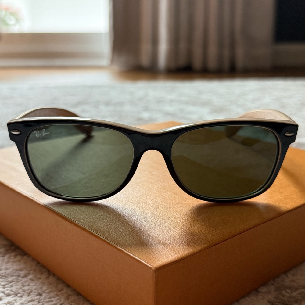 Ray-Ban Classic Black Sunglasses